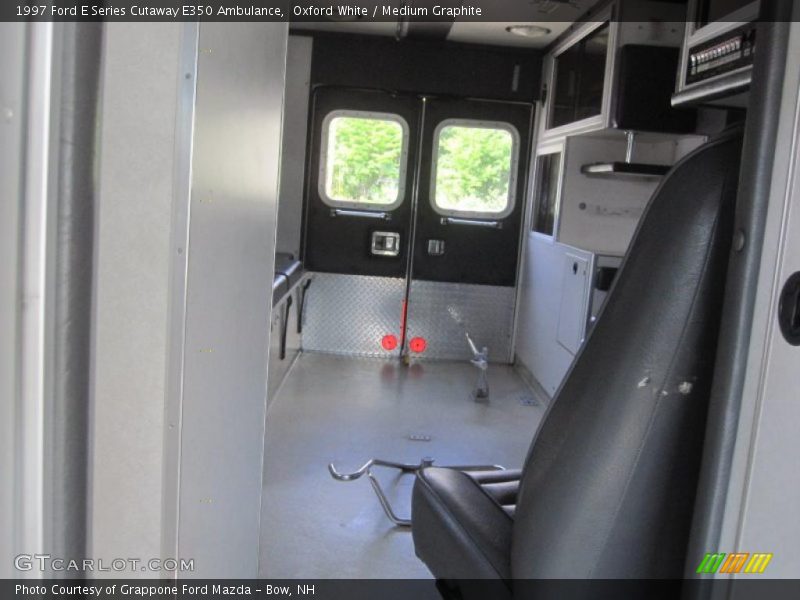 Oxford White / Medium Graphite 1997 Ford E Series Cutaway E350 Ambulance