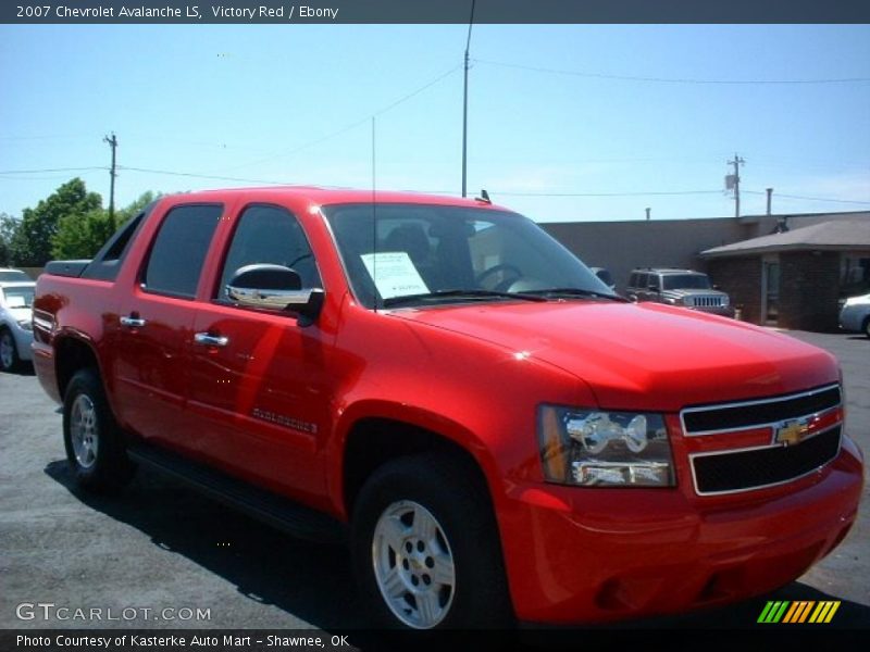 Victory Red / Ebony 2007 Chevrolet Avalanche LS