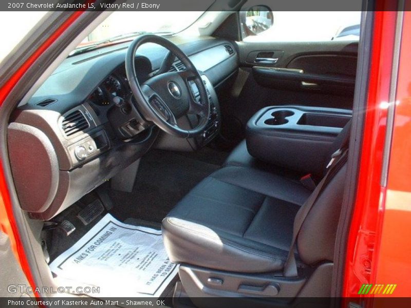 Victory Red / Ebony 2007 Chevrolet Avalanche LS