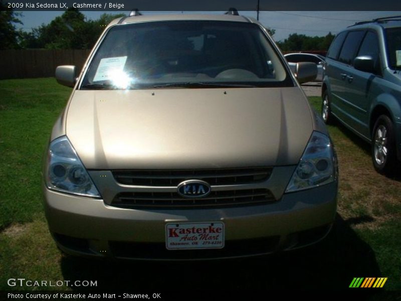 Cashmere / Beige 2009 Kia Sedona LX