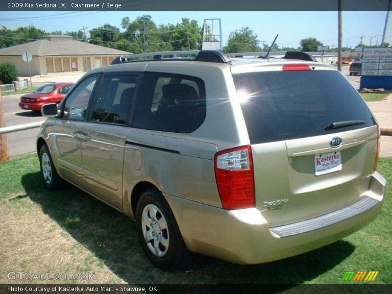 Cashmere / Beige 2009 Kia Sedona LX