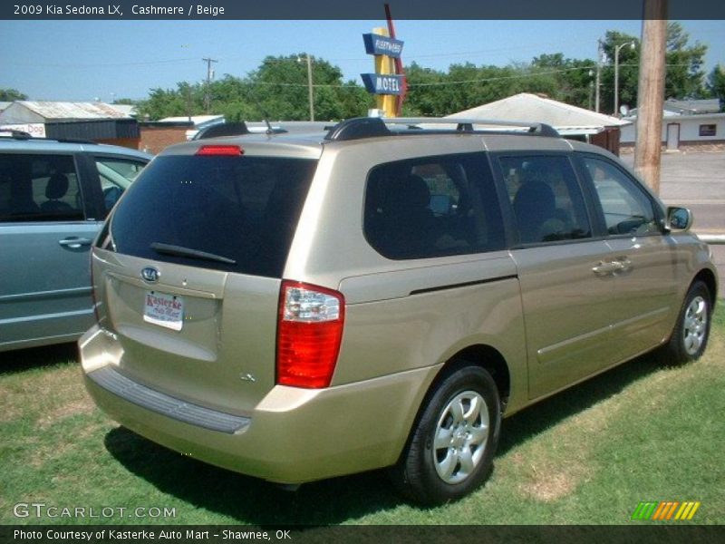 Cashmere / Beige 2009 Kia Sedona LX