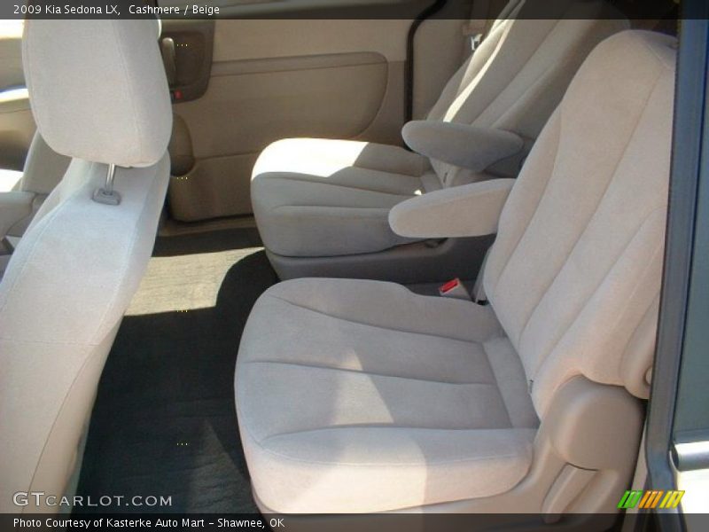 Cashmere / Beige 2009 Kia Sedona LX