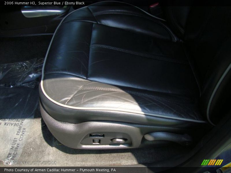 Superior Blue / Ebony Black 2006 Hummer H3