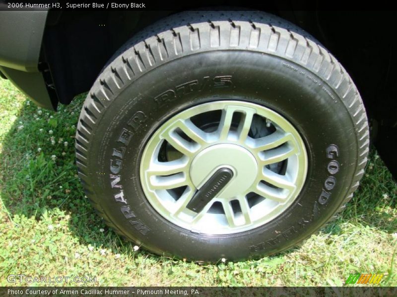 Superior Blue / Ebony Black 2006 Hummer H3