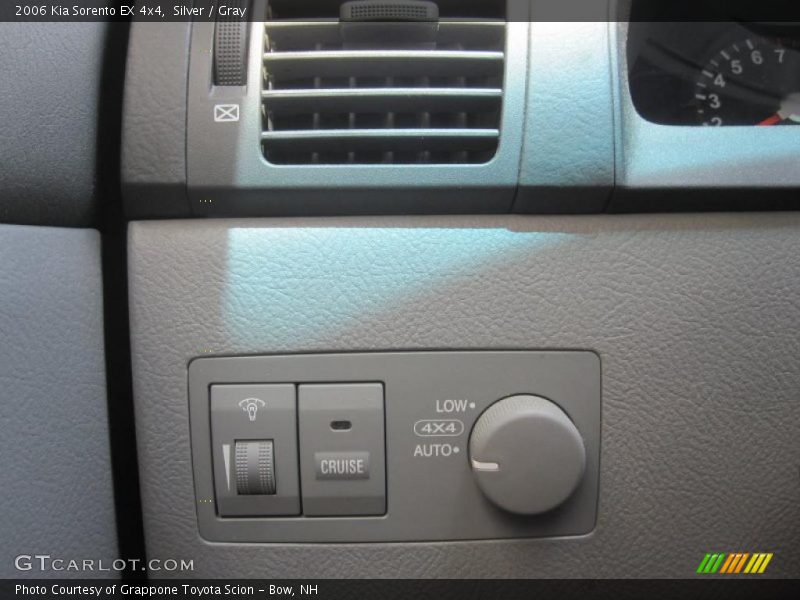 Silver / Gray 2006 Kia Sorento EX 4x4