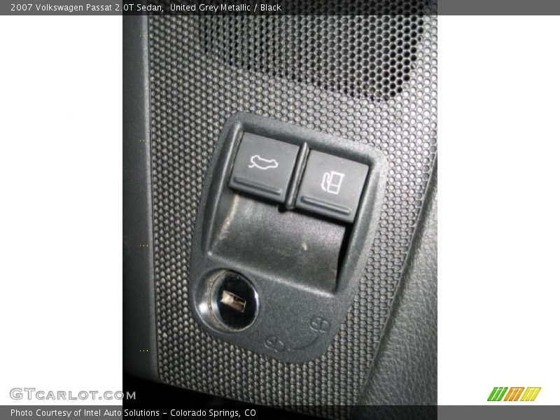 United Grey Metallic / Black 2007 Volkswagen Passat 2.0T Sedan