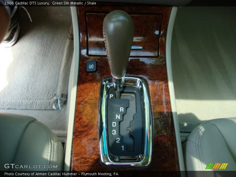 Green Silk Metallic / Shale 2006 Cadillac DTS Luxury