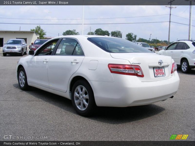 Super White / Bisque 2011 Toyota Camry LE