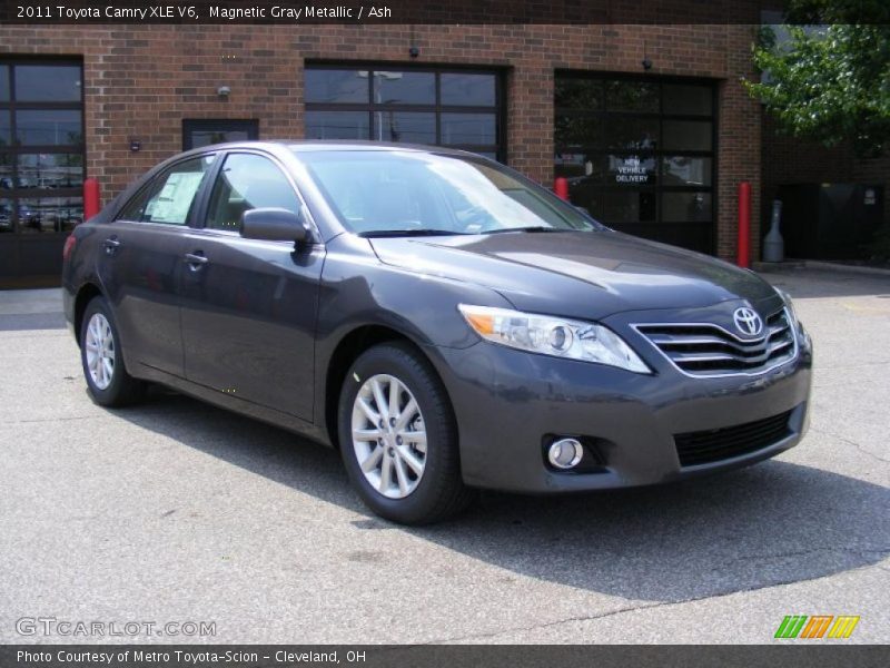 Magnetic Gray Metallic / Ash 2011 Toyota Camry XLE V6