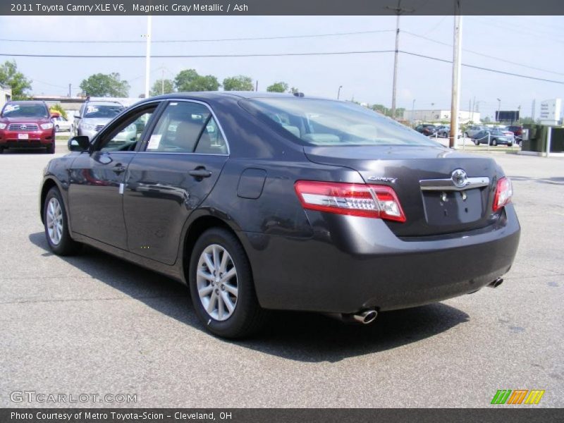 Magnetic Gray Metallic / Ash 2011 Toyota Camry XLE V6