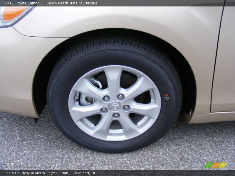 Sandy Beach Metallic / Bisque 2011 Toyota Camry LE