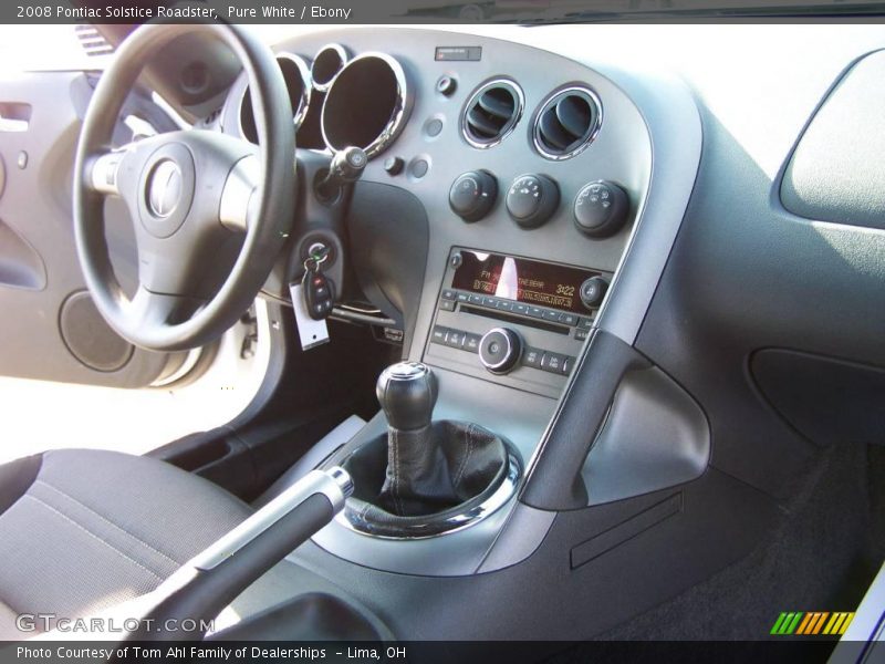 Pure White / Ebony 2008 Pontiac Solstice Roadster