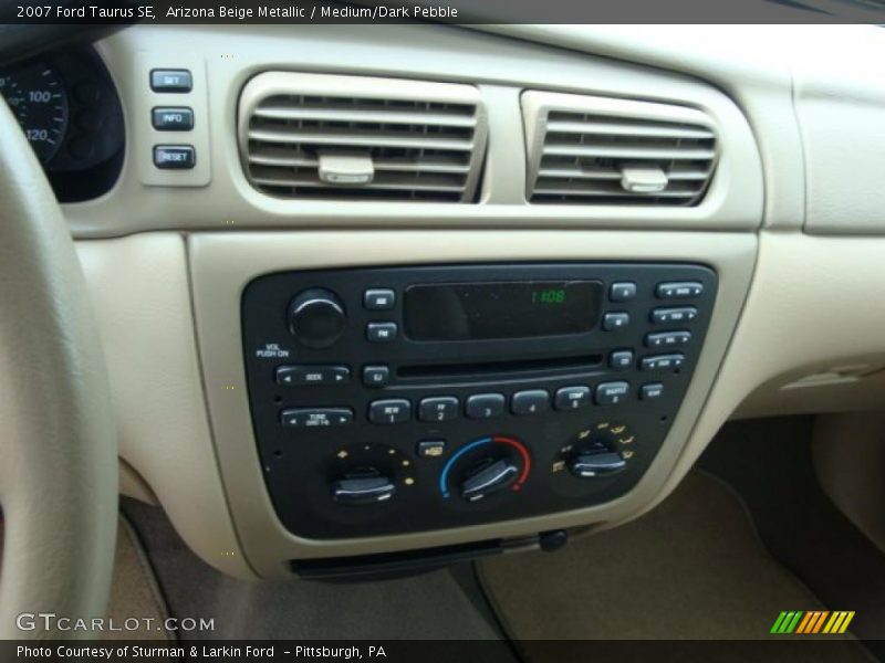 Arizona Beige Metallic / Medium/Dark Pebble 2007 Ford Taurus SE