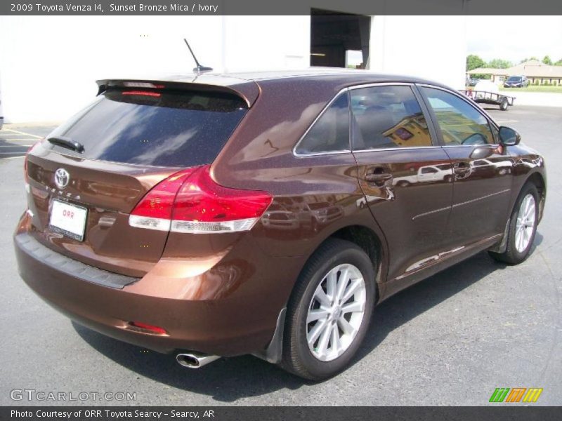 Sunset Bronze Mica / Ivory 2009 Toyota Venza I4
