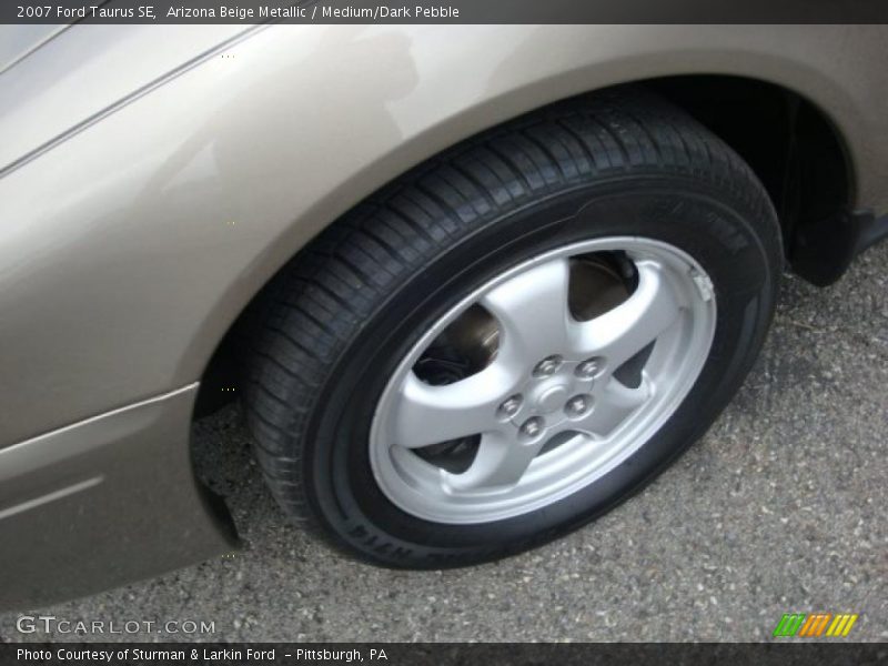 Arizona Beige Metallic / Medium/Dark Pebble 2007 Ford Taurus SE