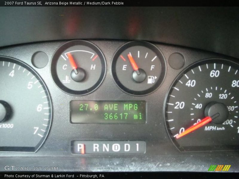 Arizona Beige Metallic / Medium/Dark Pebble 2007 Ford Taurus SE