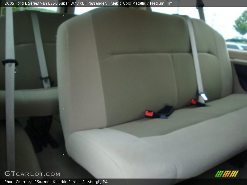 Pueblo Gold Metallic / Medium Flint 2009 Ford E Series Van E350 Super Duty XLT Passenger