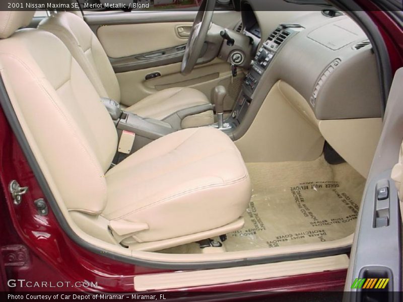 Merlot Metallic / Blond 2001 Nissan Maxima SE