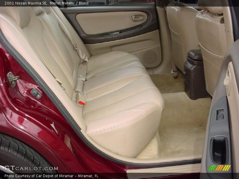 Merlot Metallic / Blond 2001 Nissan Maxima SE