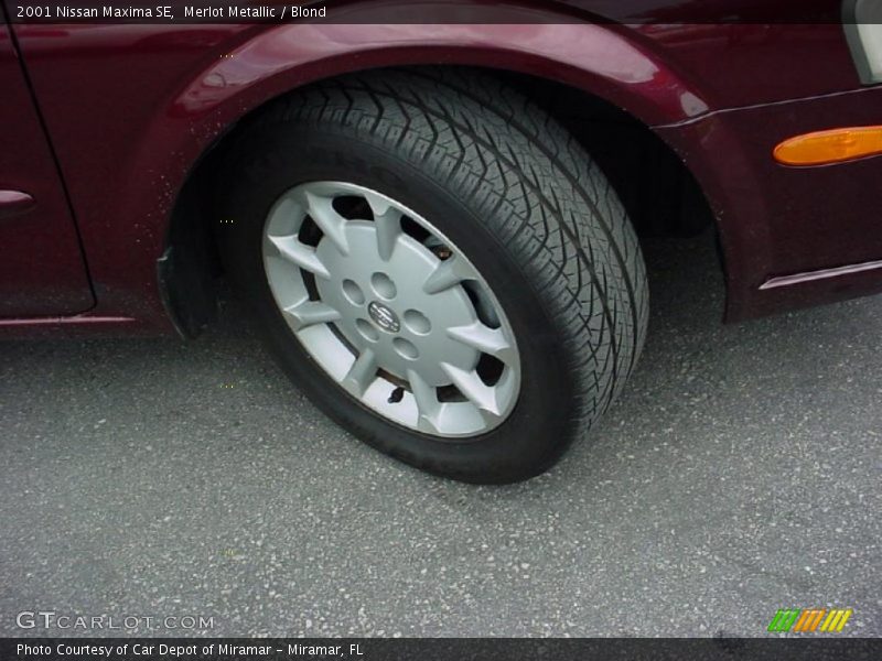Merlot Metallic / Blond 2001 Nissan Maxima SE