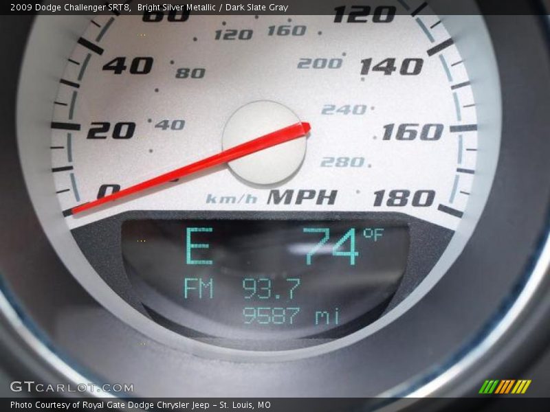 Bright Silver Metallic / Dark Slate Gray 2009 Dodge Challenger SRT8