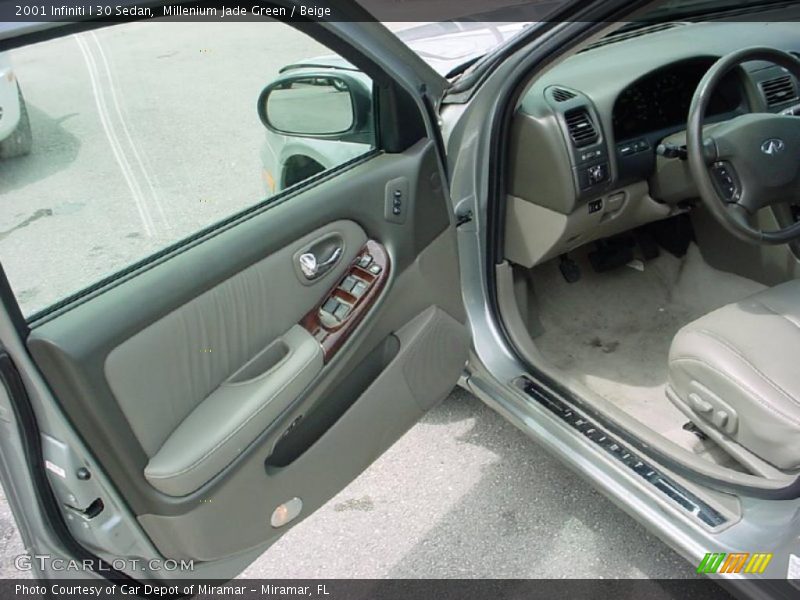 Millenium Jade Green / Beige 2001 Infiniti I 30 Sedan