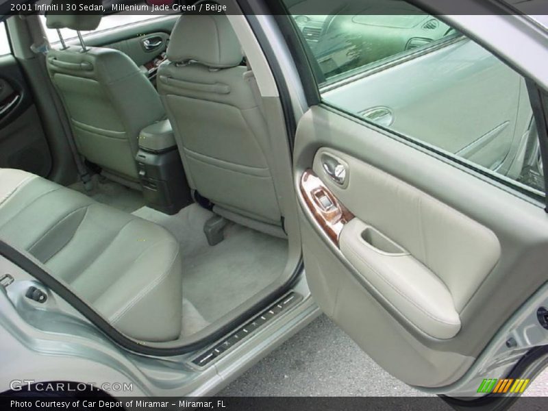 Millenium Jade Green / Beige 2001 Infiniti I 30 Sedan