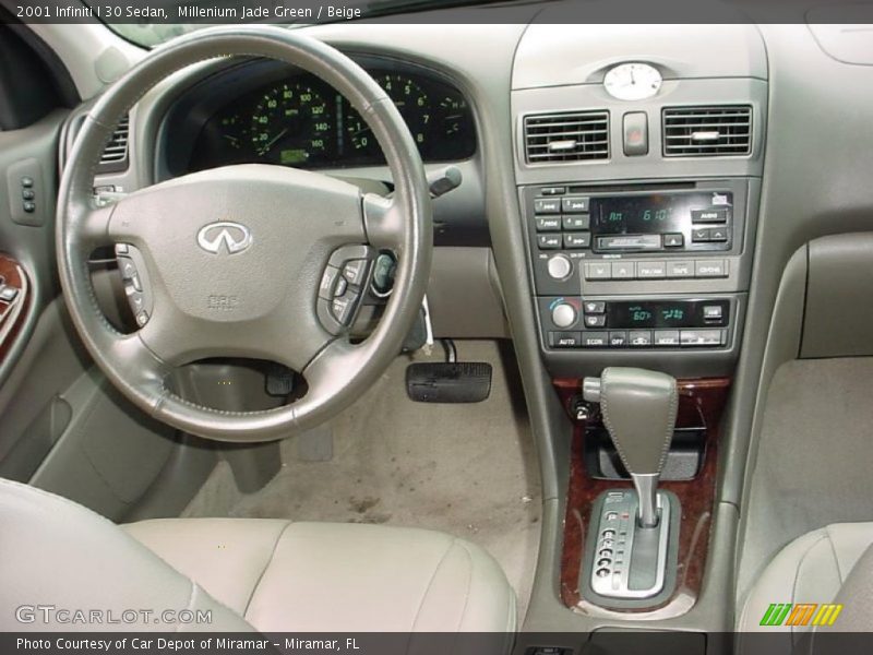 Millenium Jade Green / Beige 2001 Infiniti I 30 Sedan