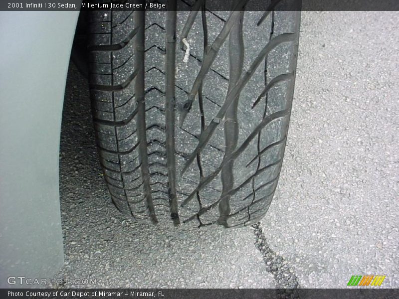 Millenium Jade Green / Beige 2001 Infiniti I 30 Sedan