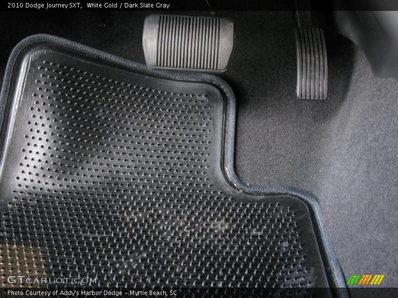 White Gold / Dark Slate Gray 2010 Dodge Journey SXT