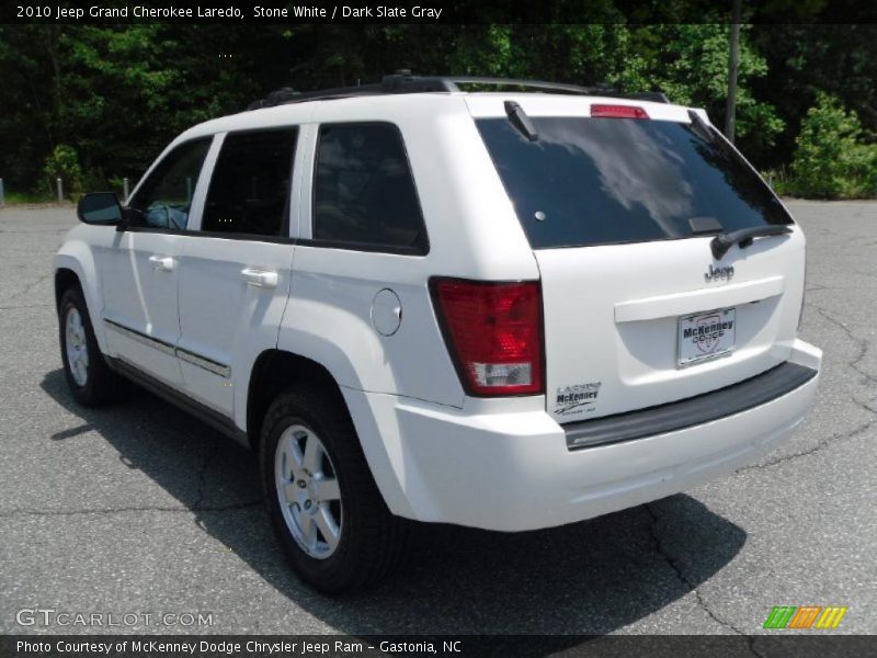 Stone White / Dark Slate Gray 2010 Jeep Grand Cherokee Laredo