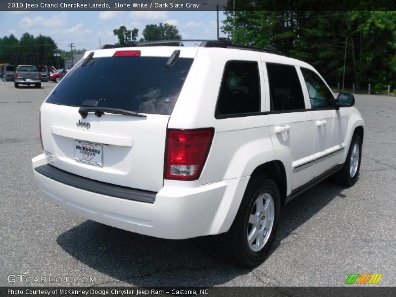 Stone White / Dark Slate Gray 2010 Jeep Grand Cherokee Laredo