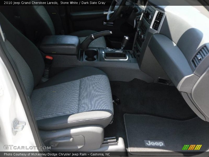 Stone White / Dark Slate Gray 2010 Jeep Grand Cherokee Laredo