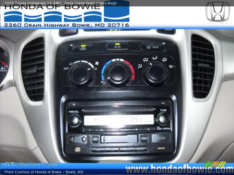 Oasis Green Pearl / Ivory Beige 2006 Toyota Highlander V6 4WD