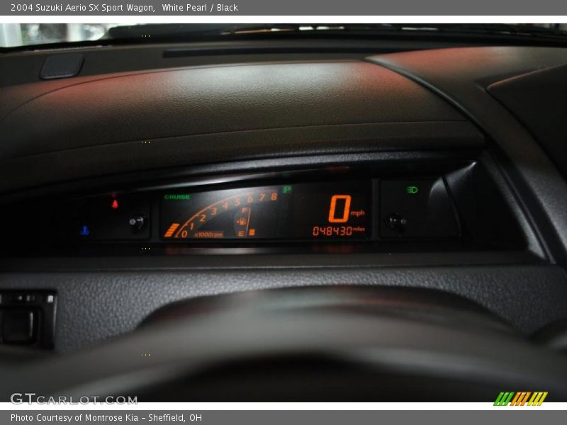 White Pearl / Black 2004 Suzuki Aerio SX Sport Wagon