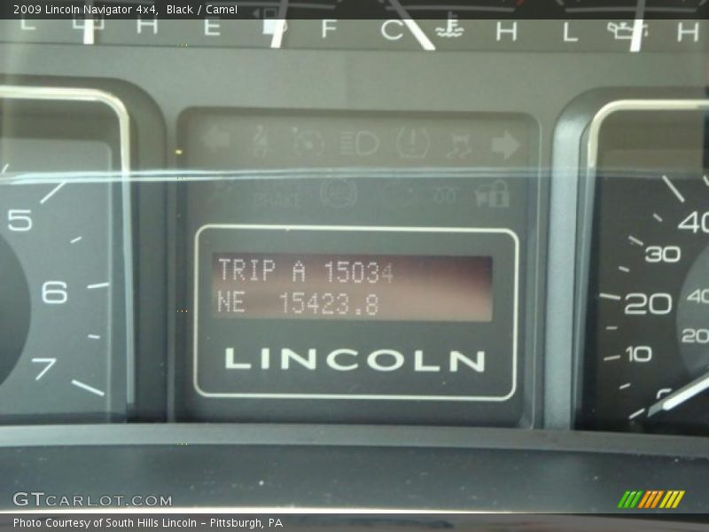 Black / Camel 2009 Lincoln Navigator 4x4