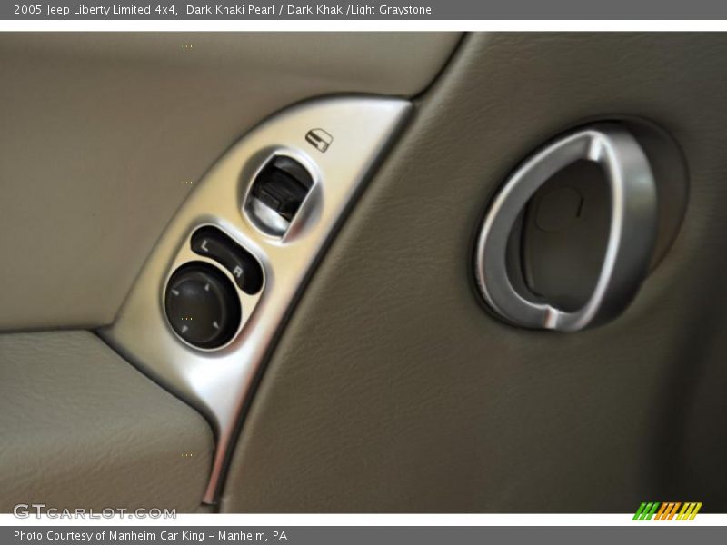 Dark Khaki Pearl / Dark Khaki/Light Graystone 2005 Jeep Liberty Limited 4x4