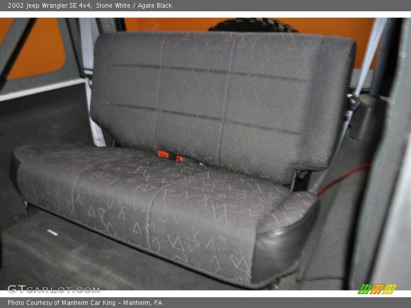 Stone White / Agate Black 2002 Jeep Wrangler SE 4x4