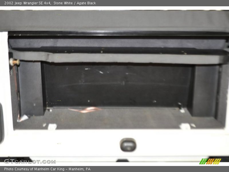 Stone White / Agate Black 2002 Jeep Wrangler SE 4x4