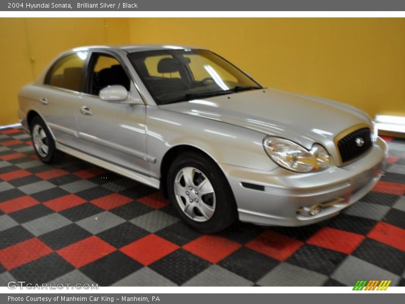 Brilliant Silver / Black 2004 Hyundai Sonata