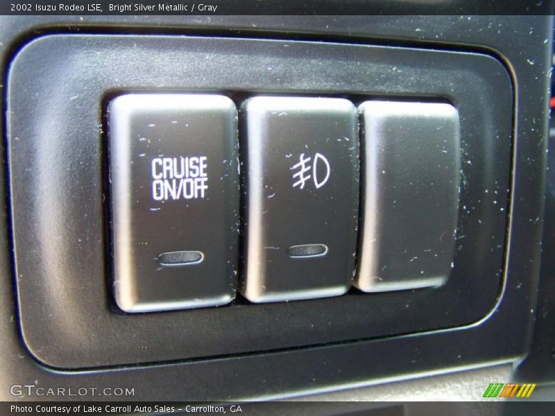 Bright Silver Metallic / Gray 2002 Isuzu Rodeo LSE