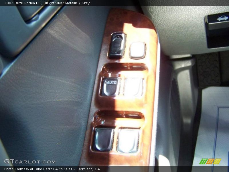 Bright Silver Metallic / Gray 2002 Isuzu Rodeo LSE