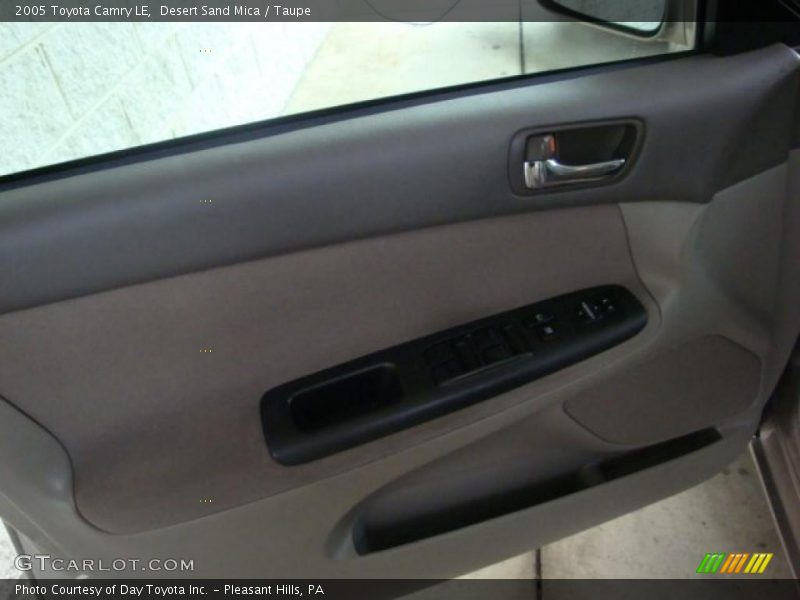 Desert Sand Mica / Taupe 2005 Toyota Camry LE
