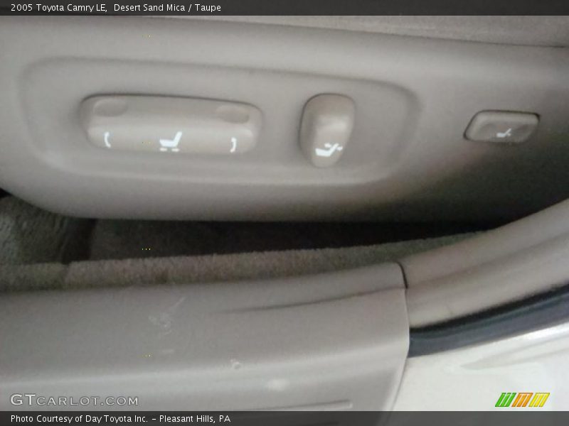 Desert Sand Mica / Taupe 2005 Toyota Camry LE