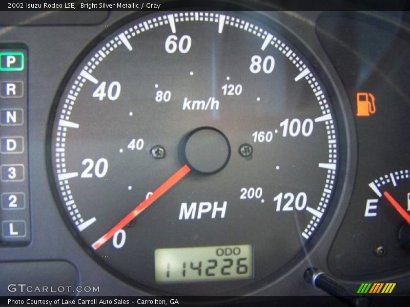 Bright Silver Metallic / Gray 2002 Isuzu Rodeo LSE