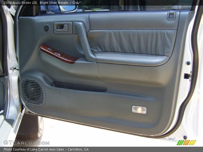 Bright Silver Metallic / Gray 2002 Isuzu Rodeo LSE