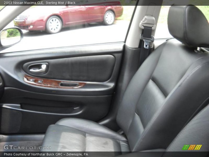 Sterling Mist / Black 2003 Nissan Maxima GLE
