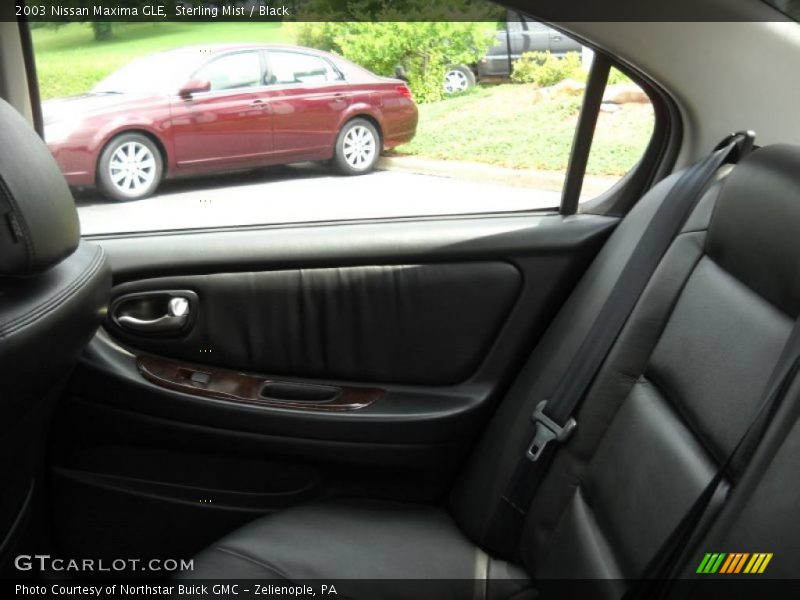Sterling Mist / Black 2003 Nissan Maxima GLE