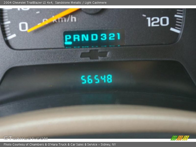 Sandstone Metallic / Light Cashmere 2004 Chevrolet TrailBlazer LS 4x4